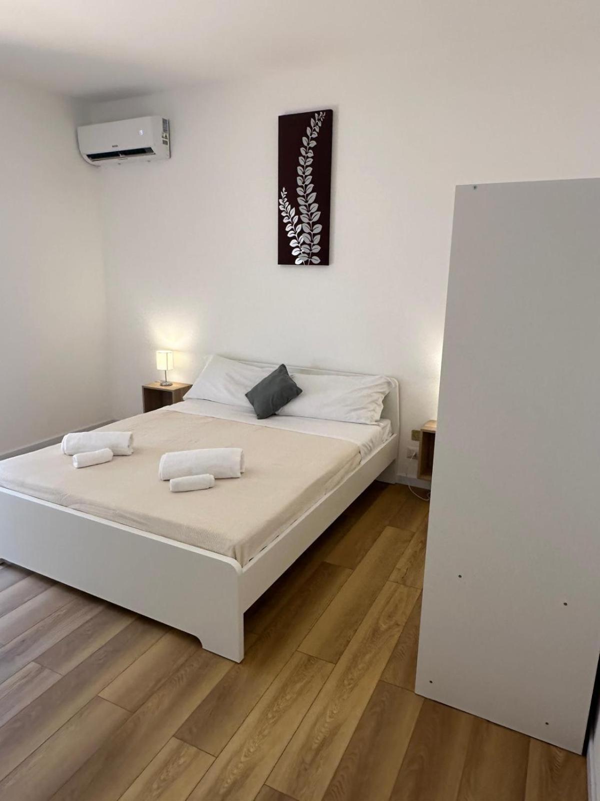 We Home Taormina Center With Parking Экстерьер фото