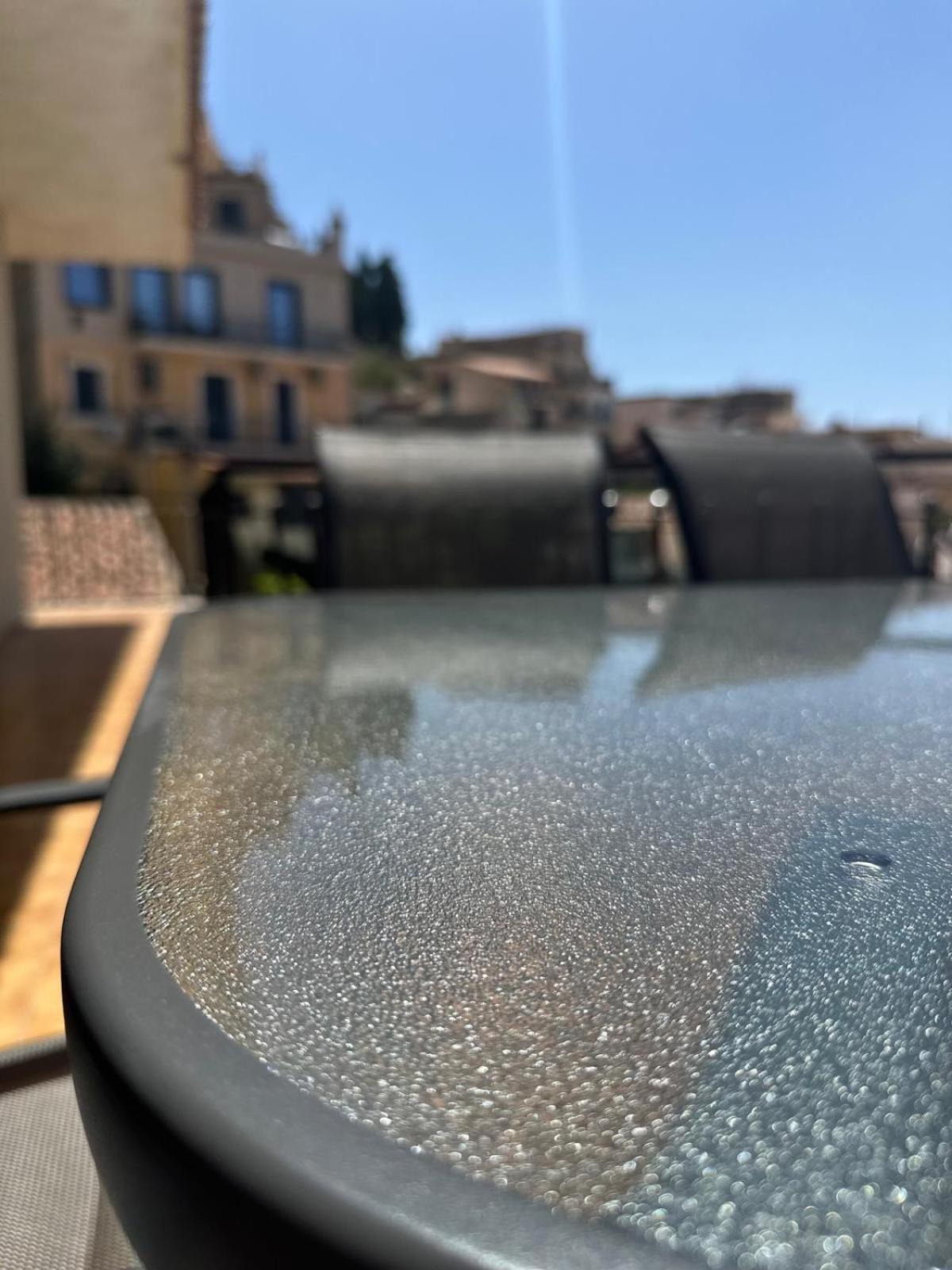 We Home Taormina Center With Parking Экстерьер фото